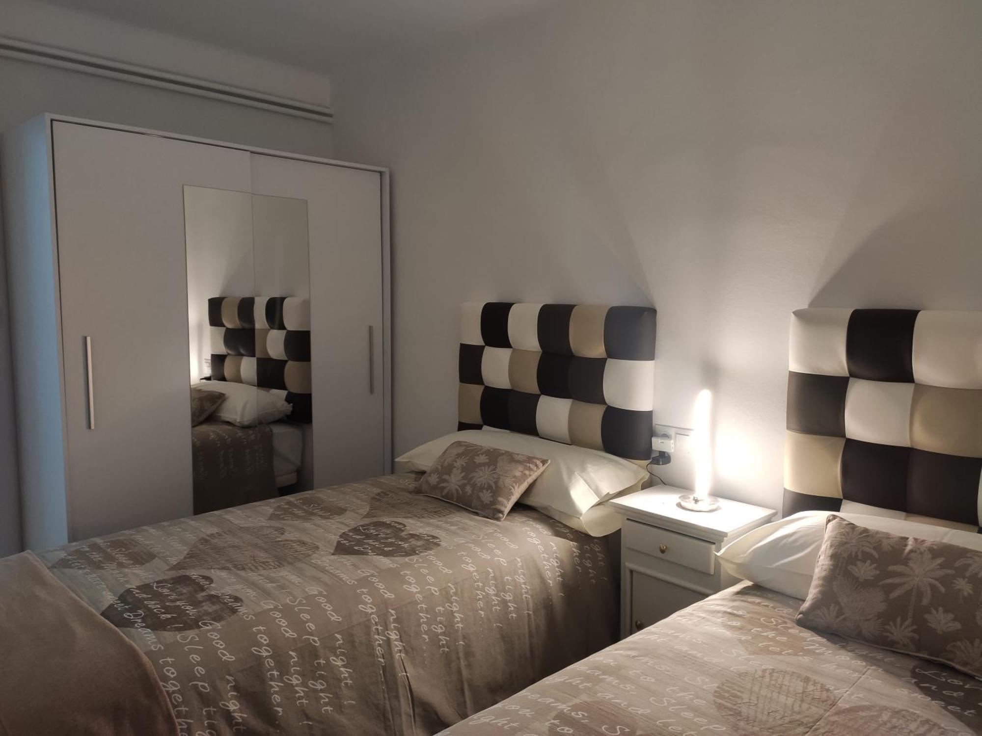 Apartamento Confort II La Seu d'Urgell Exterior photo